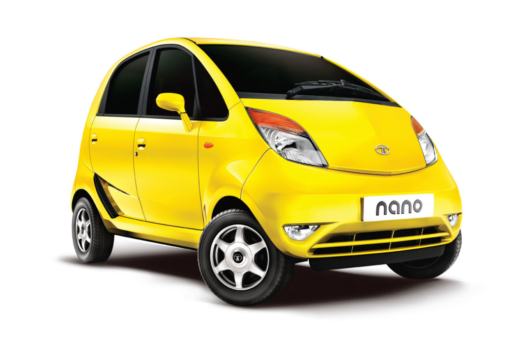 tata nano - одна из самых дешевых и маленьких машин в мире